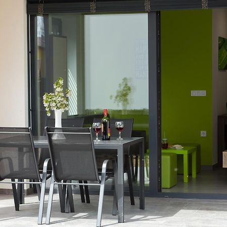 Apartma Mariposa Banovci Exteriör bild