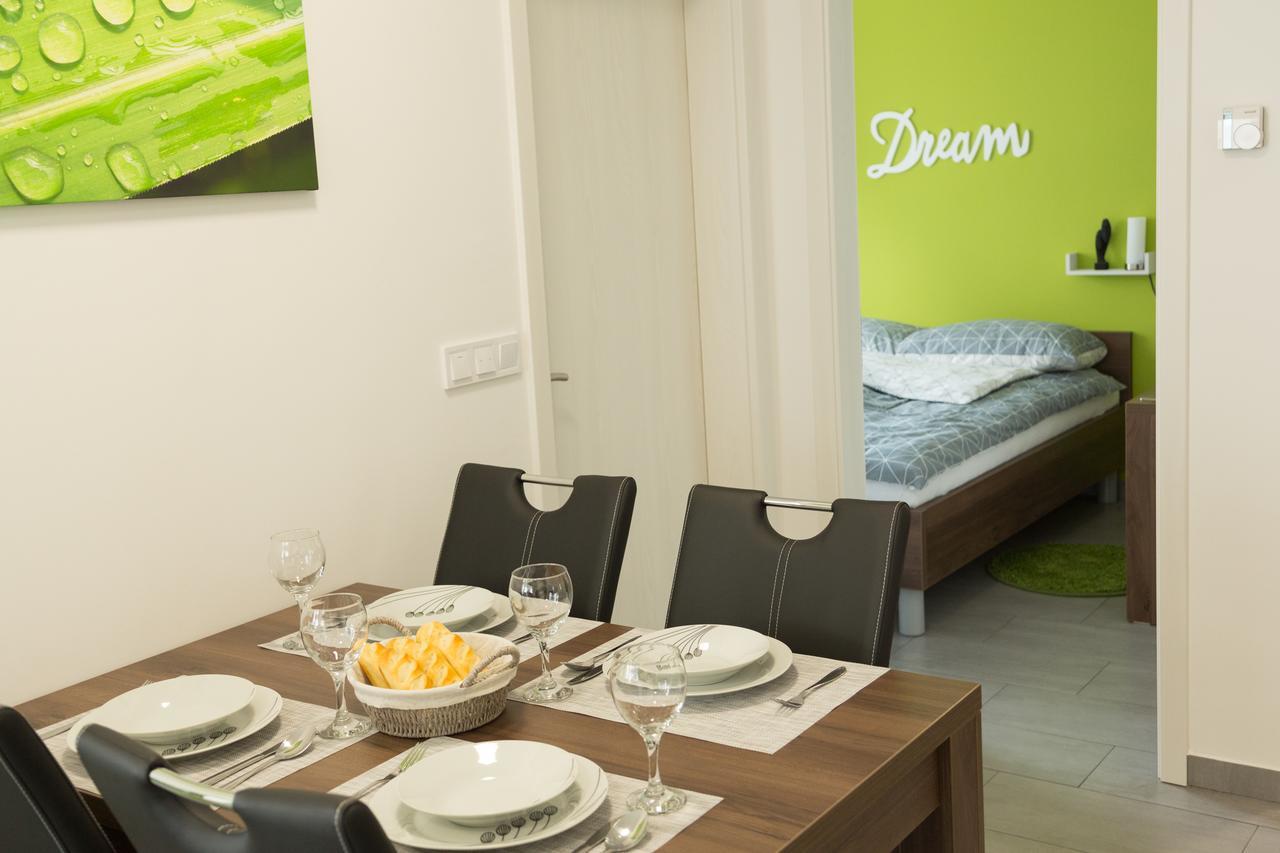 Apartma Mariposa Banovci Exteriör bild