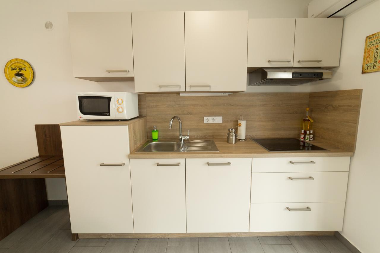 Apartma Mariposa Banovci Exteriör bild